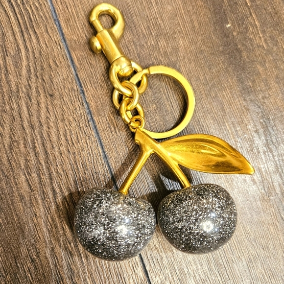 NEW 🍒 Sparkling Pewter Glitter Cherry Bag Charm/Keychain - Picture 1 of 6